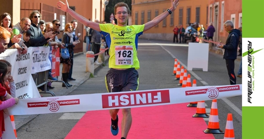 Loris Mandelli, ambassador di Freelifenergy, vince la maratona Loris Mandelli, ambassador di Freelifenergy, vince la maratona