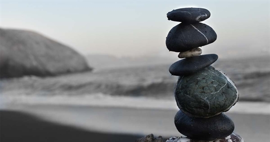 abbassare-colesterolo-con-integratori Pietre in riva al mare