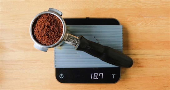 Caffeina pre workout pesata Caffeina pre workout pesata